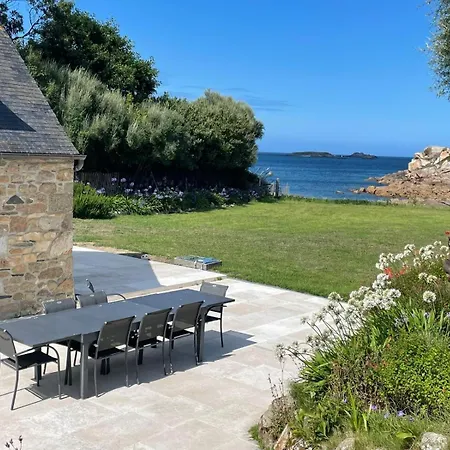 Holiday home Maison De Callot -vue Imprenable Sur La Carantec